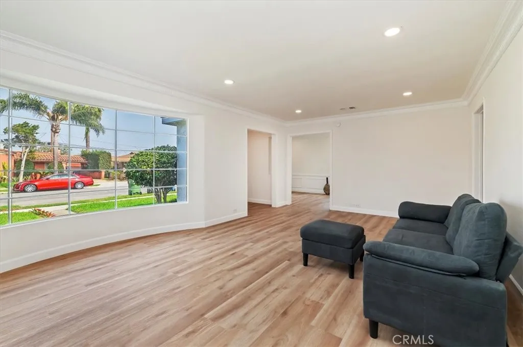 2816 W 84th, Inglewood, California 90305 home-pic-10